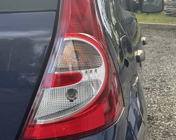 Синий Дачия Сандеро, объемом двигателя 1.4 л и пробегом 201 тыс. км за 4550 $, фото 14 на Automoto.ua