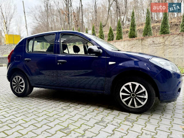 Синий Дачия Сандеро, объемом двигателя 1.4 л и пробегом 236 тыс. км за 3999 $, фото 2 на Automoto.ua