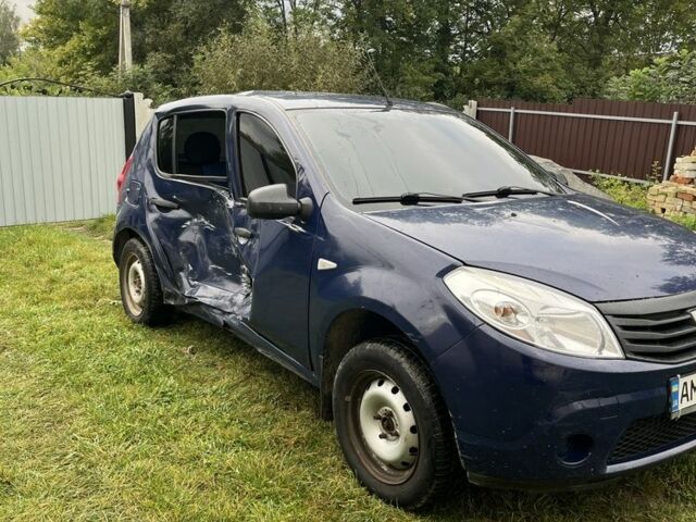 Синій Дачія Sandero, об'ємом двигуна 1.4 л та пробігом 220 тис. км за 1900 $, фото 4 на Automoto.ua