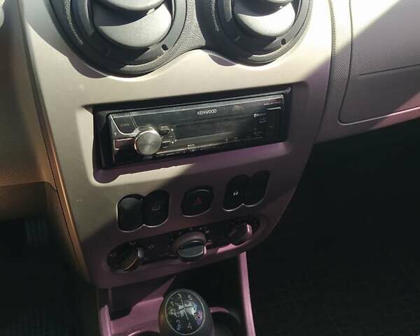 Синій Дачія Sandero, об'ємом двигуна 1.4 л та пробігом 167 тис. км за 3900 $, фото 1 на Automoto.ua