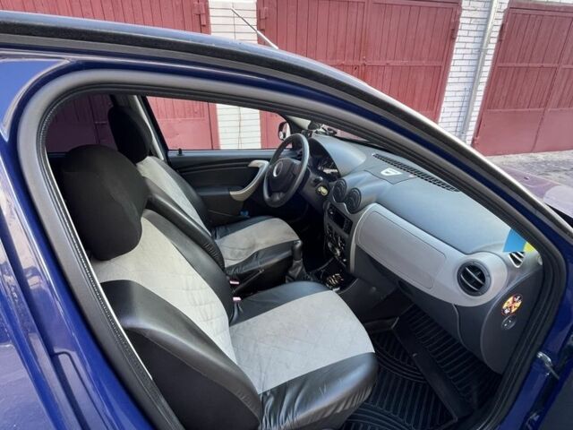 Синий Дачия Сандеро, объемом двигателя 1.2 л и пробегом 204 тыс. км за 4750 $, фото 6 на Automoto.ua