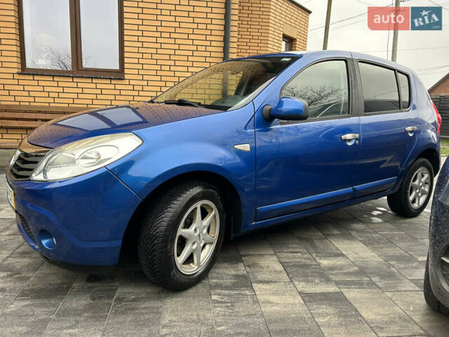 Синий Дачия Сандеро, объемом двигателя 1.6 л и пробегом 117 тыс. км за 4600 $, фото 6 на Automoto.ua