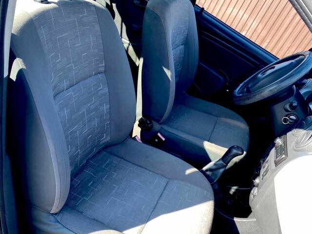 Синій Дачія Sandero, об'ємом двигуна 1.4 л та пробігом 134 тис. км за 4000 $, фото 4 на Automoto.ua