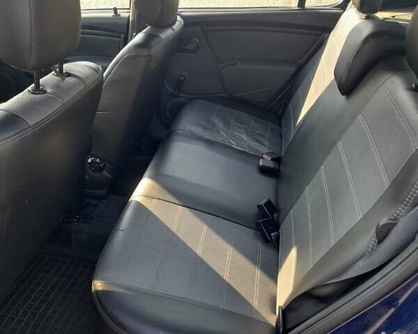 Синій Дачія Sandero, об'ємом двигуна 1.4 л та пробігом 274 тис. км за 3000 $, фото 14 на Automoto.ua