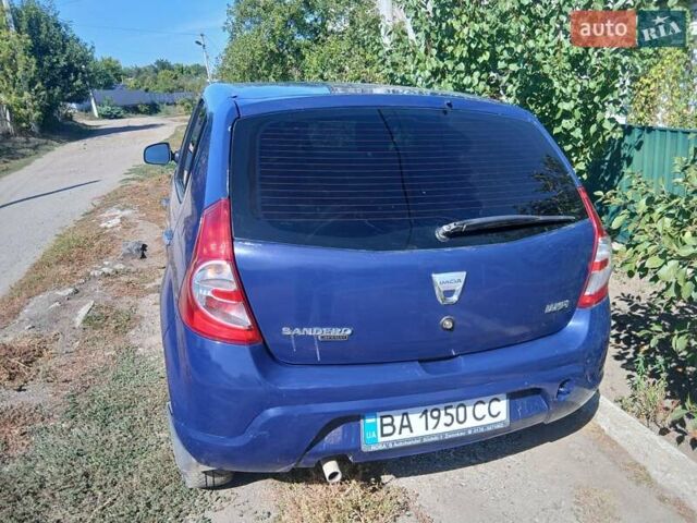Синий Дачия Сандеро, объемом двигателя 1.39 л и пробегом 225 тыс. км за 5300 $, фото 4 на Automoto.ua