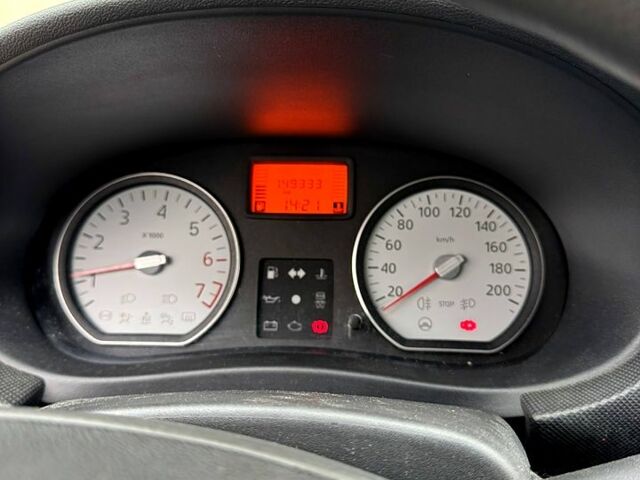 Синій Дачія Sandero, об'ємом двигуна 1.4 л та пробігом 149 тис. км за 4600 $, фото 6 на Automoto.ua