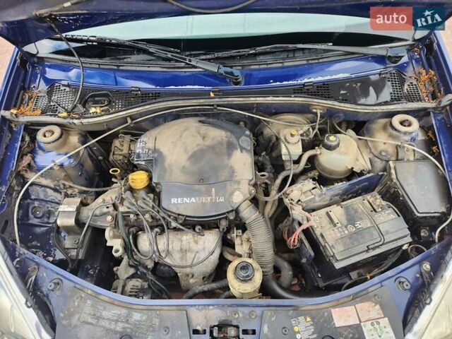 Синий Дачия Сандеро, объемом двигателя 1.4 л и пробегом 319 тыс. км за 2500 $, фото 1 на Automoto.ua