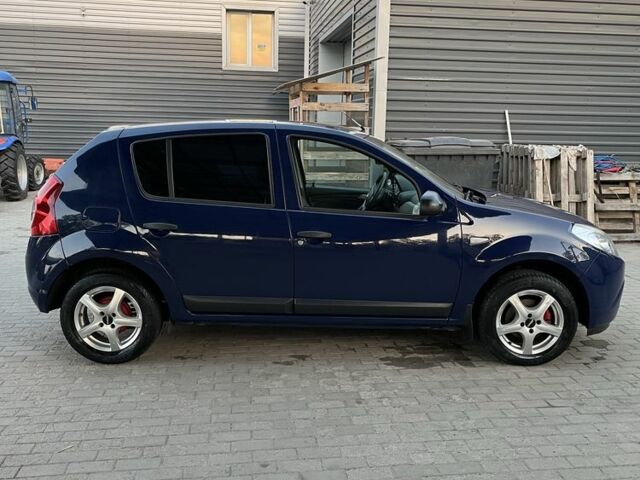 Синий Дачия Сандеро, объемом двигателя 1.2 л и пробегом 204 тыс. км за 4750 $, фото 12 на Automoto.ua