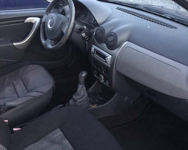 Дачия Сандеро 2009 в Львове на Automoto.ua Синий Дачия Сандеро, объемом двигателя 0 л и пробегом 90 тыс. км за 3900 $, фото 5 на Automoto.ua