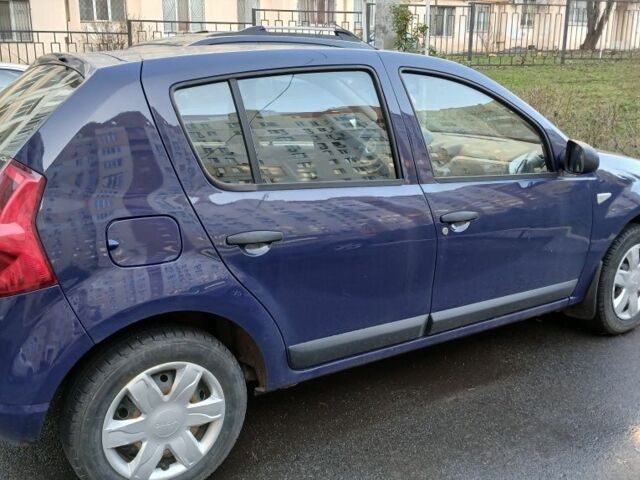 Синий Дачия Сандеро, объемом двигателя 1.4 л и пробегом 155 тыс. км за 4000 $, фото 3 на Automoto.ua