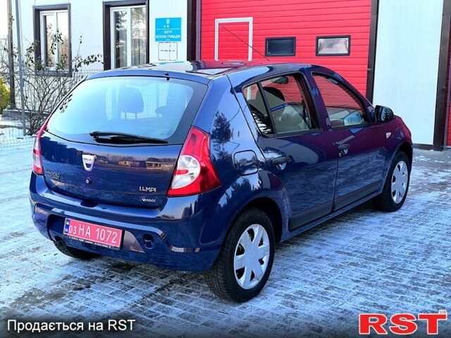 Синий Дачия Сандеро, объемом двигателя 14 л и пробегом 167 тыс. км за 4800 $, фото 4 на Automoto.ua