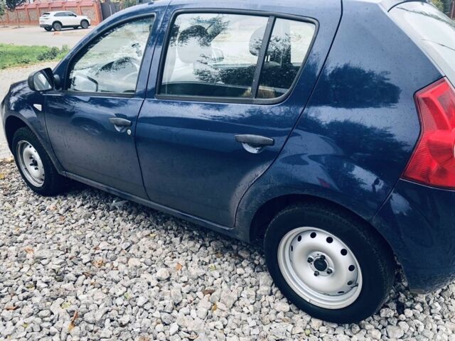 Дачия Сандеро 2009 в Кривом Роге на Automoto.ua Синий Дачия Сандеро, объемом двигателя 1.4 л и пробегом 200 тыс. км за 4200 $, фото 2 на Automoto.ua