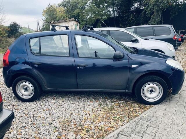 Дачия Сандеро 2009 в Кривом Роге на Automoto.ua Синий Дачия Сандеро, объемом двигателя 1.4 л и пробегом 200 тыс. км за 4200 $, фото 4 на Automoto.ua