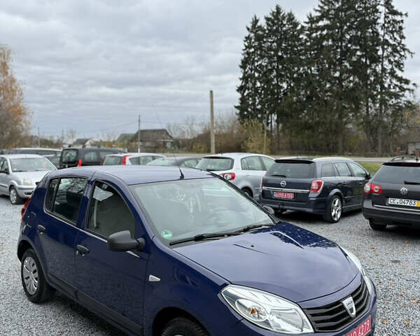 Синий Дачия Сандеро, объемом двигателя 1.2 л и пробегом 140 тыс. км за 4499 $, фото 1 на Automoto.ua