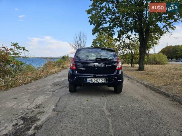 Синій Дачія Sandero, об'ємом двигуна 1.2 л та пробігом 154 тис. км за 3900 $, фото 4 на Automoto.ua
