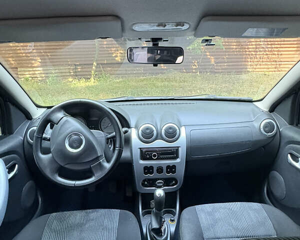 Синий Дачия Сандеро, объемом двигателя 1.2 л и пробегом 186 тыс. км за 3999 $, фото 6 на Automoto.ua