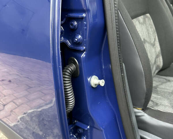 Синій Дачія Sandero, об'ємом двигуна 1.2 л та пробігом 160 тис. км за 4650 $, фото 16 на Automoto.ua