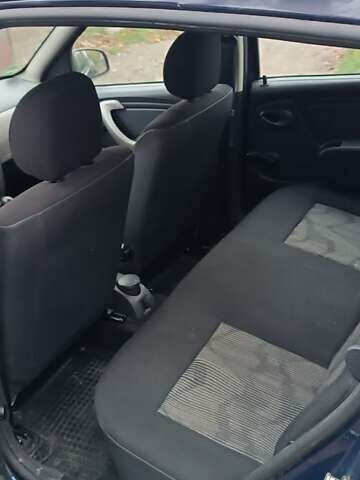 Дачія Sandero 2010 у Умани на Automoto.ua Синій Дачія Sandero, об'ємом двигуна 1.15 л та пробігом 162 тис. км за 3600 $, фото 5 на Automoto.ua