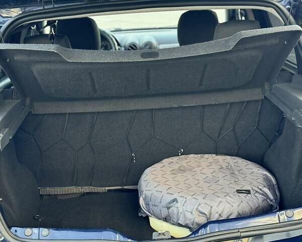 Синій Дачія Sandero, об'ємом двигуна 1.15 л та пробігом 177 тис. км за 3800 $, фото 12 на Automoto.ua