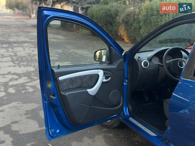 Синий Дачия Сандеро, объемом двигателя 1.6 л и пробегом 118 тыс. км за 5450 $, фото 9 на Automoto.ua