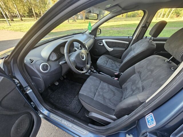 Синій Дачія Sandero, об'ємом двигуна 1.4 л та пробігом 91 тис. км за 6300 $, фото 9 на Automoto.ua