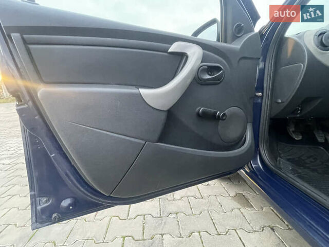 Синий Дачия Сандеро, объемом двигателя 1.2 л и пробегом 173 тыс. км за 3700 $, фото 17 на Automoto.ua