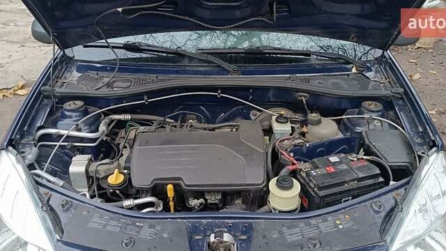 Дачія Sandero 2010 у Умани на Automoto.ua Синій Дачія Sandero, об'ємом двигуна 1.15 л та пробігом 162 тис. км за 3600 $, фото 10 на Automoto.ua