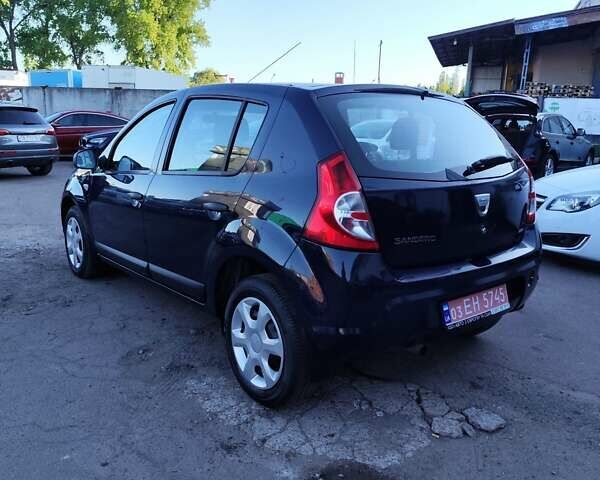 Синій Дачія Sandero, об'ємом двигуна 1.6 л та пробігом 175 тис. км за 5800 $, фото 6 на Automoto.ua