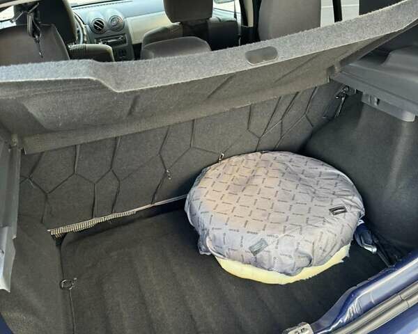 Синій Дачія Sandero, об'ємом двигуна 1.15 л та пробігом 177 тис. км за 3800 $, фото 14 на Automoto.ua