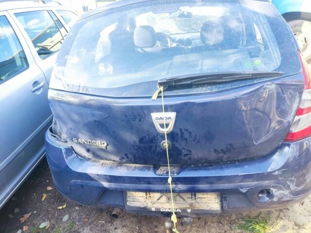 Дачия Сандеро 2010 в Кривом Роге на Automoto.ua Синий Дачия Сандеро, объемом двигателя 1.2 л и пробегом 280 тыс. км за 1800 $, фото 3 на Automoto.ua