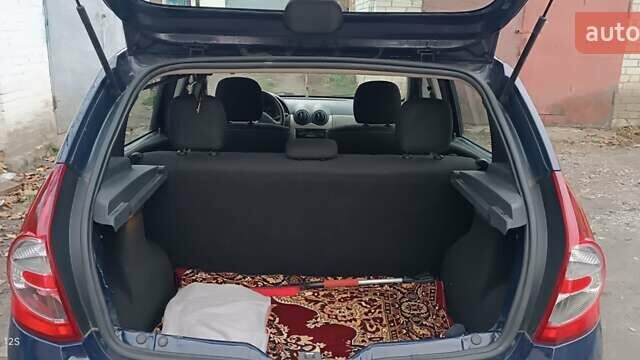 Дачія Sandero 2010 у Умани на Automoto.ua Синій Дачія Sandero, об'ємом двигуна 1.15 л та пробігом 162 тис. км за 3600 $, фото 6 на Automoto.ua