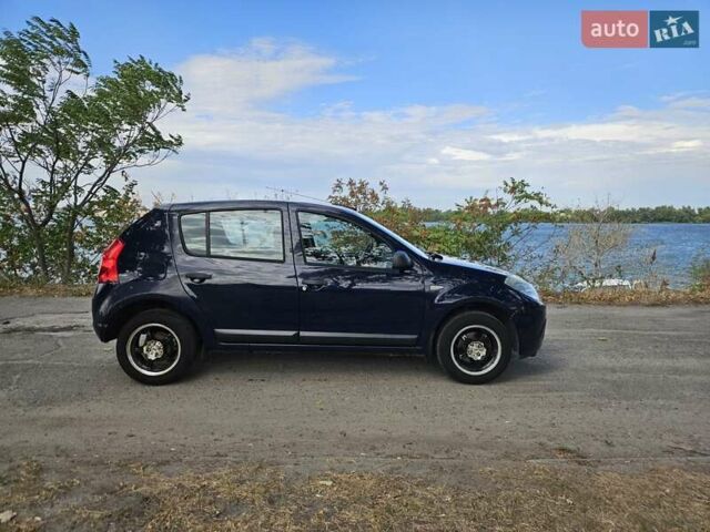 Синій Дачія Sandero, об'ємом двигуна 1.2 л та пробігом 154 тис. км за 3900 $, фото 7 на Automoto.ua