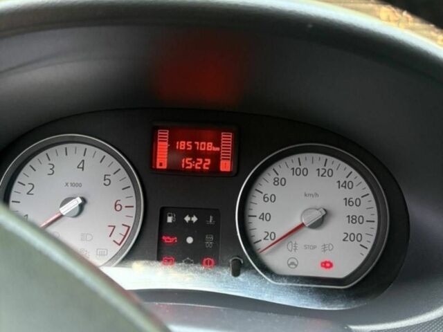 Синий Дачия Сандеро, объемом двигателя 1.1 л и пробегом 196 тыс. км за 3999 $, фото 8 на Automoto.ua