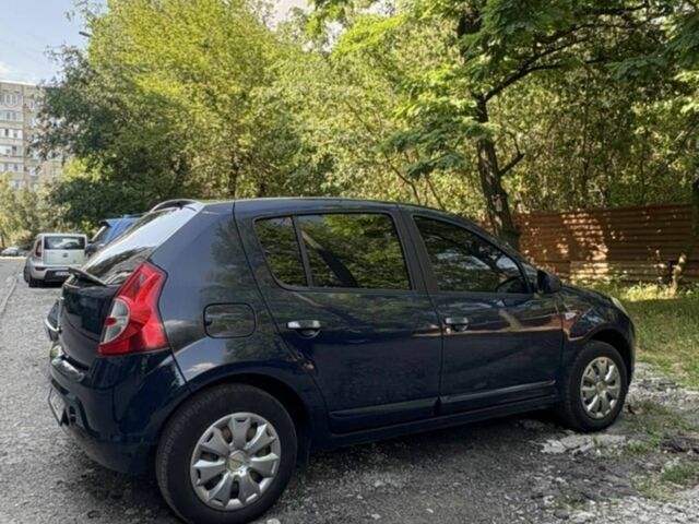 Синий Дачия Сандеро, объемом двигателя 1.1 л и пробегом 196 тыс. км за 3999 $, фото 2 на Automoto.ua