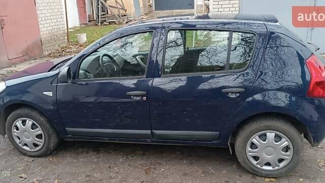 Дачія Sandero 2010 у Умани на Automoto.ua Синій Дачія Sandero, об'ємом двигуна 1.15 л та пробігом 162 тис. км за 3600 $, фото 2 на Automoto.ua