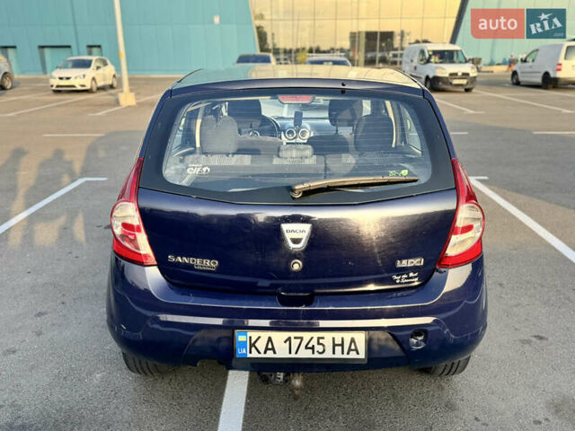 Синий Дачия Сандеро, объемом двигателя 1.5 л и пробегом 248 тыс. км за 4900 $, фото 3 на Automoto.ua