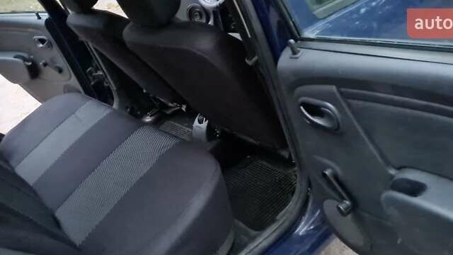 Синій Дачія Sandero, об'ємом двигуна 1.2 л та пробігом 277 тис. км за 2700 $, фото 7 на Automoto.ua
