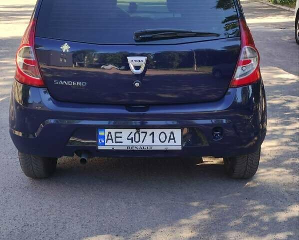 Синий Дачия Сандеро, объемом двигателя 1.15 л и пробегом 260 тыс. км за 4500 $, фото 1 на Automoto.ua