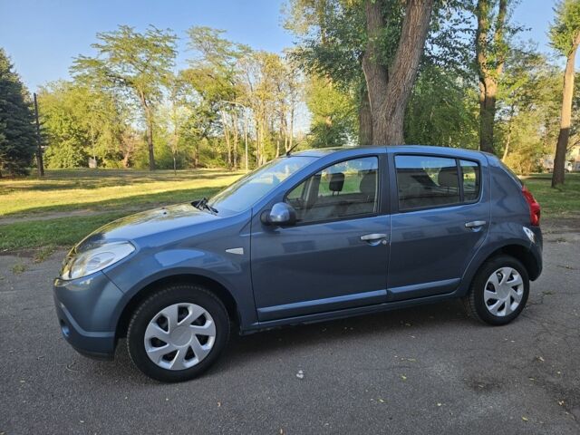 Синій Дачія Sandero, об'ємом двигуна 1.4 л та пробігом 91 тис. км за 6300 $, фото 1 на Automoto.ua
