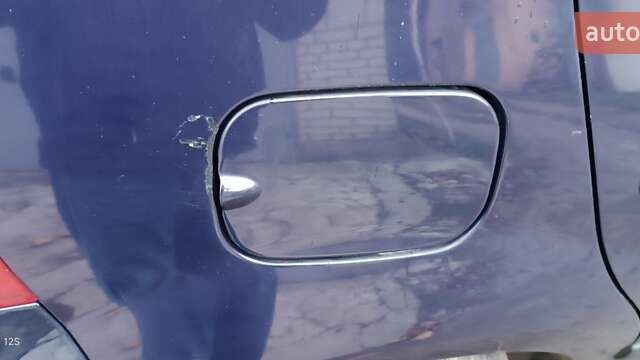 Дачія Sandero 2010 у Умани на Automoto.ua Синій Дачія Sandero, об'ємом двигуна 1.15 л та пробігом 162 тис. км за 3600 $, фото 13 на Automoto.ua