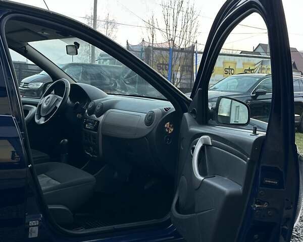 Синий Дачия Сандеро, объемом двигателя 1.2 л и пробегом 135 тыс. км за 4600 $, фото 24 на Automoto.ua