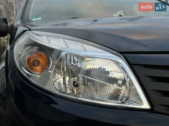 Синий Дачия Сандеро, объемом двигателя 1.2 л и пробегом 135 тыс. км за 4600 $, фото 11 на Automoto.ua