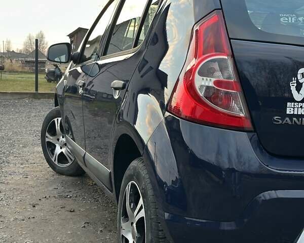 Синий Дачия Сандеро, объемом двигателя 1.2 л и пробегом 135 тыс. км за 4600 $, фото 6 на Automoto.ua