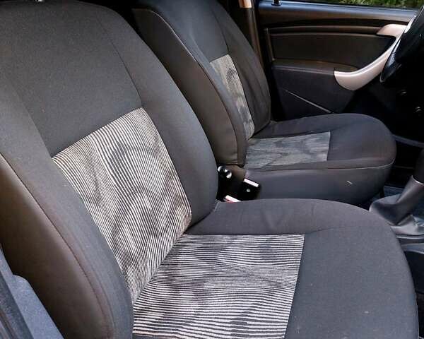 Дачия Сандеро 2011 в Тростянец на Automoto.ua Синий Дачия Сандеро, объемом двигателя 1.2 л и пробегом 189 тыс. км за 4600 $, фото 36 на Automoto.ua