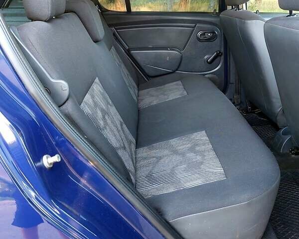 Дачия Сандеро 2011 в Тростянец на Automoto.ua Синий Дачия Сандеро, объемом двигателя 1.2 л и пробегом 189 тыс. км за 4600 $, фото 26 на Automoto.ua