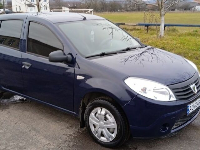 Синий Дачия Сандеро, объемом двигателя 1.1 л и пробегом 154 тыс. км за 4000 $, фото 5 на Automoto.ua