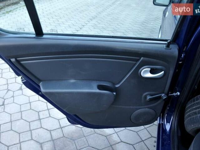 Синий Дачия Сандеро, объемом двигателя 1.2 л и пробегом 123 тыс. км за 4900 $, фото 17 на Automoto.ua