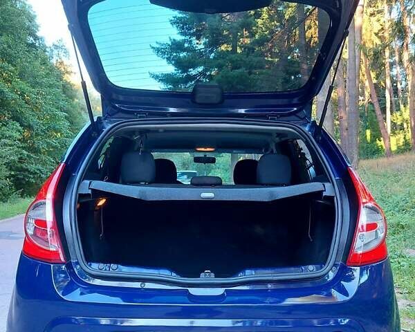 Дачия Сандеро 2011 в Тростянец на Automoto.ua Синий Дачия Сандеро, объемом двигателя 1.2 л и пробегом 189 тыс. км за 4600 $, фото 43 на Automoto.ua