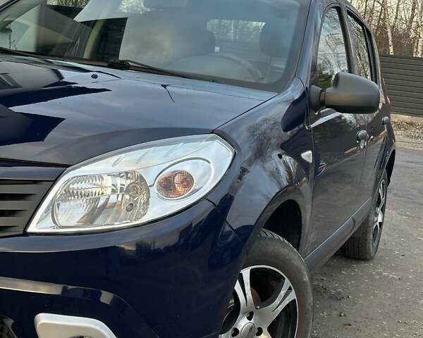 Синий Дачия Сандеро, объемом двигателя 1.2 л и пробегом 135 тыс. км за 4600 $, фото 7 на Automoto.ua