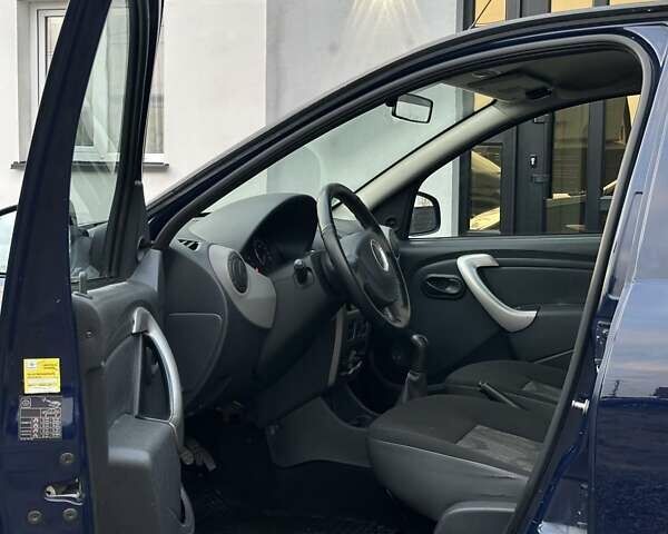 Синий Дачия Сандеро, объемом двигателя 1.2 л и пробегом 135 тыс. км за 4600 $, фото 17 на Automoto.ua